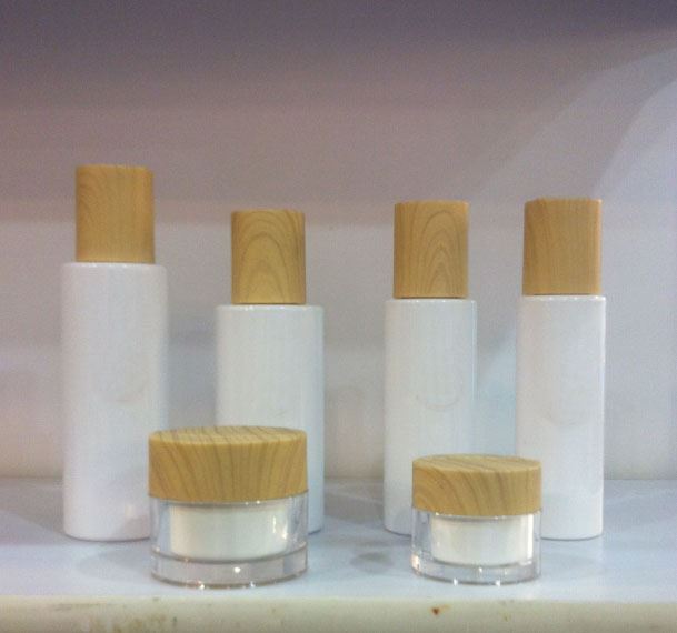 Thick-walled PET bottles & acrylic jars